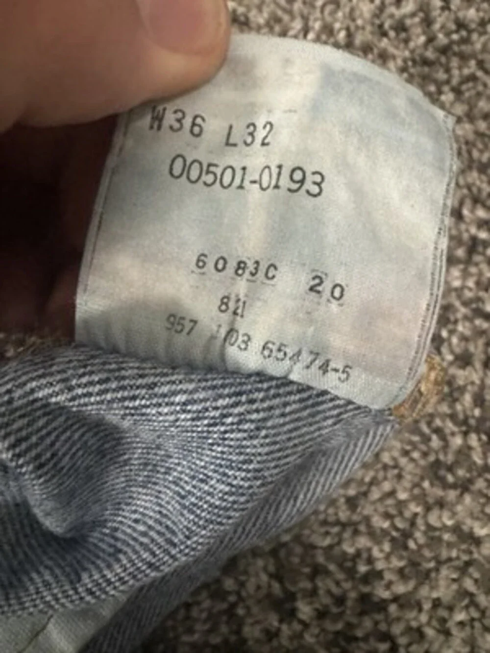 Vintage Levi’s 501 Jeans Made in USA 36x32 Button Fly 90s Original Fit Denim